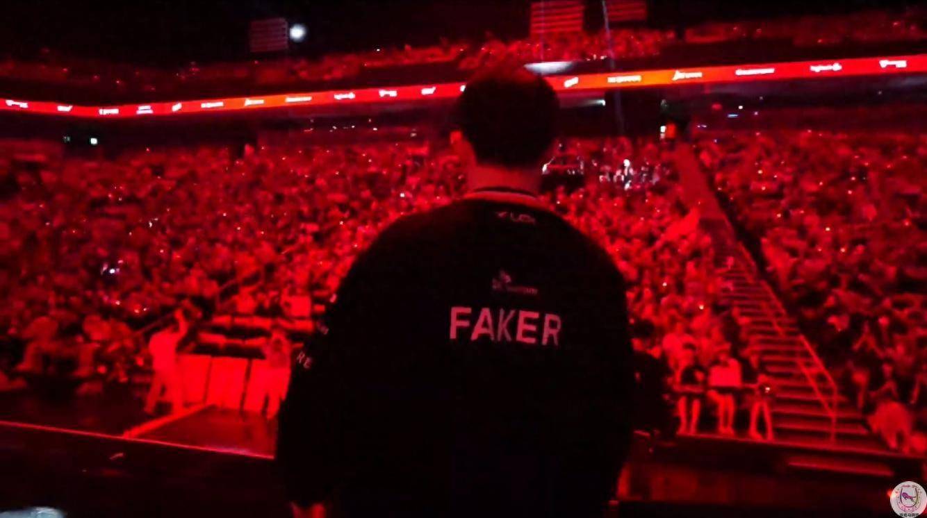 IM电竞安卓版-包含Faker迎来十二赛季出色发挥，巴黎圣日耳曼观众热烈欢呼！的词条